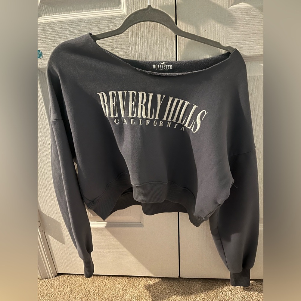 Hollister off the shoulder cropped sweater